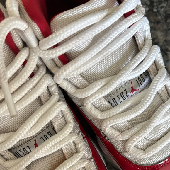 Jordan retro 11 Cherry Red and White Sneakers Y4.5 or W6.5 - Picture 3 of 15